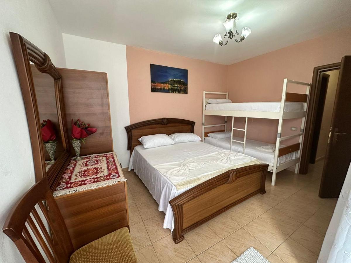 Cozy Apartment In The City Center Shkodër Esterno foto