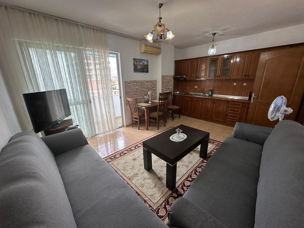 Cozy Apartment In The City Center Shkodër Esterno foto
